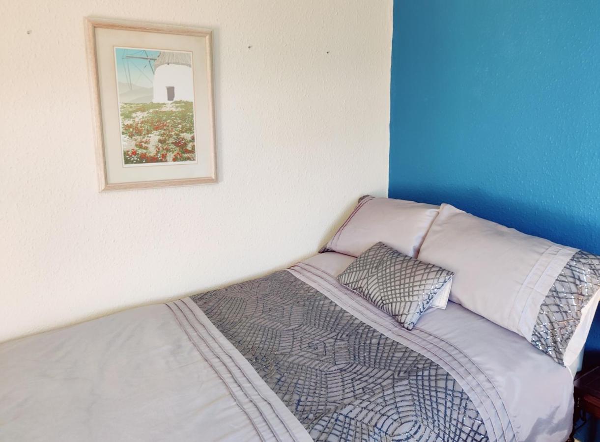 Sherlock's House: Spacious 4-bedroom With Free Parking & Pet-friendly Holiday home Burton-upon-Trent