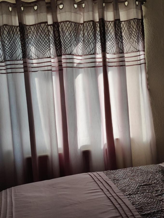 Holiday home Sherlock's House: Spacious 4-bedroom With Free Parking & Pet-friendly